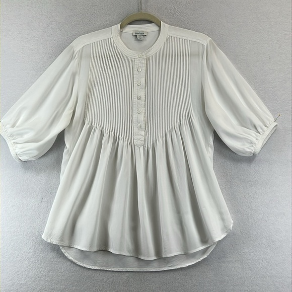 Sundance Pintuck Blouse Size M White Rayon Full Elbow Sleeves Button Front EUC - Picture 1 of 12